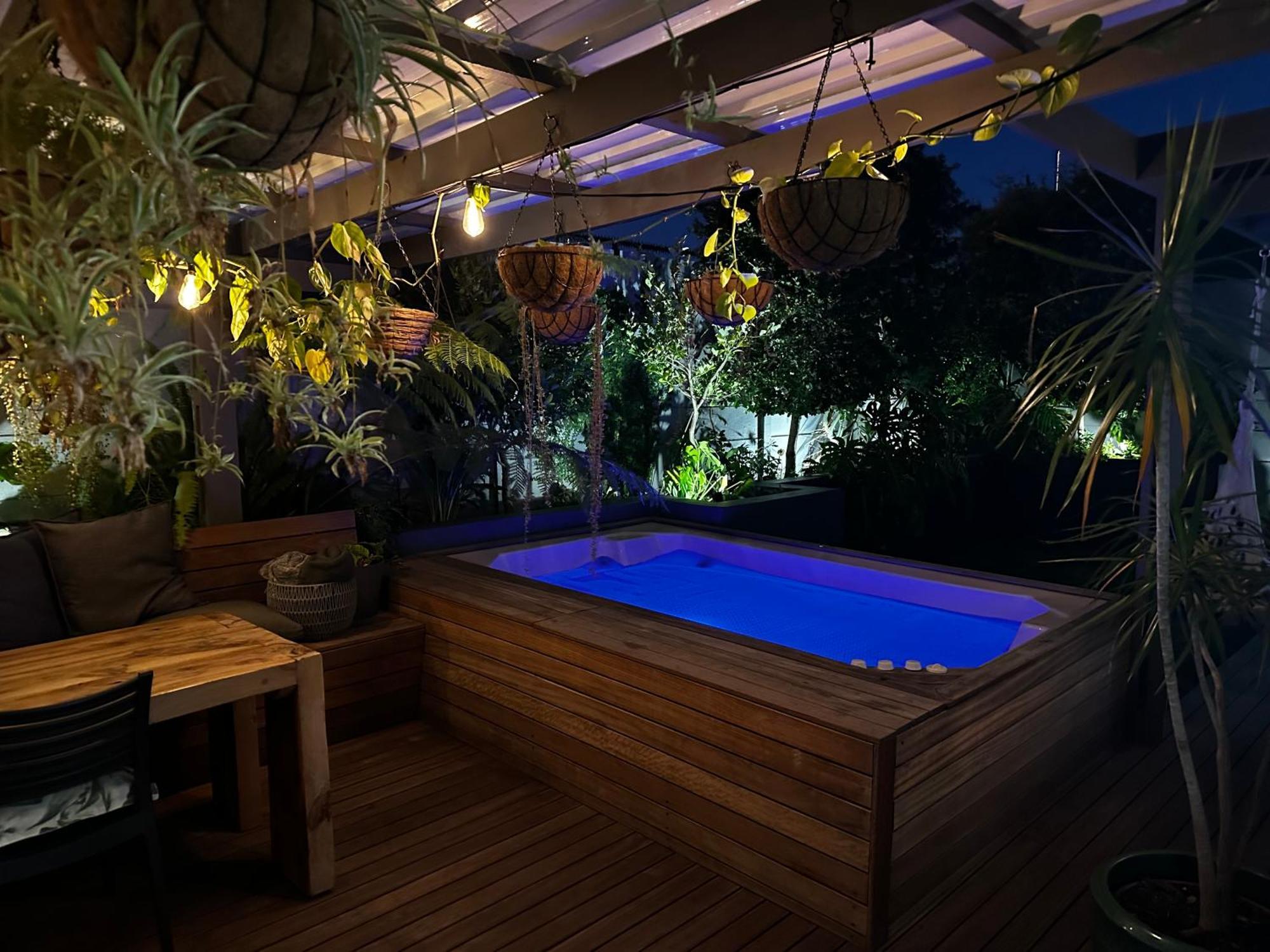 Wood-fired Jacuzzi Family Escape! * Cape Town