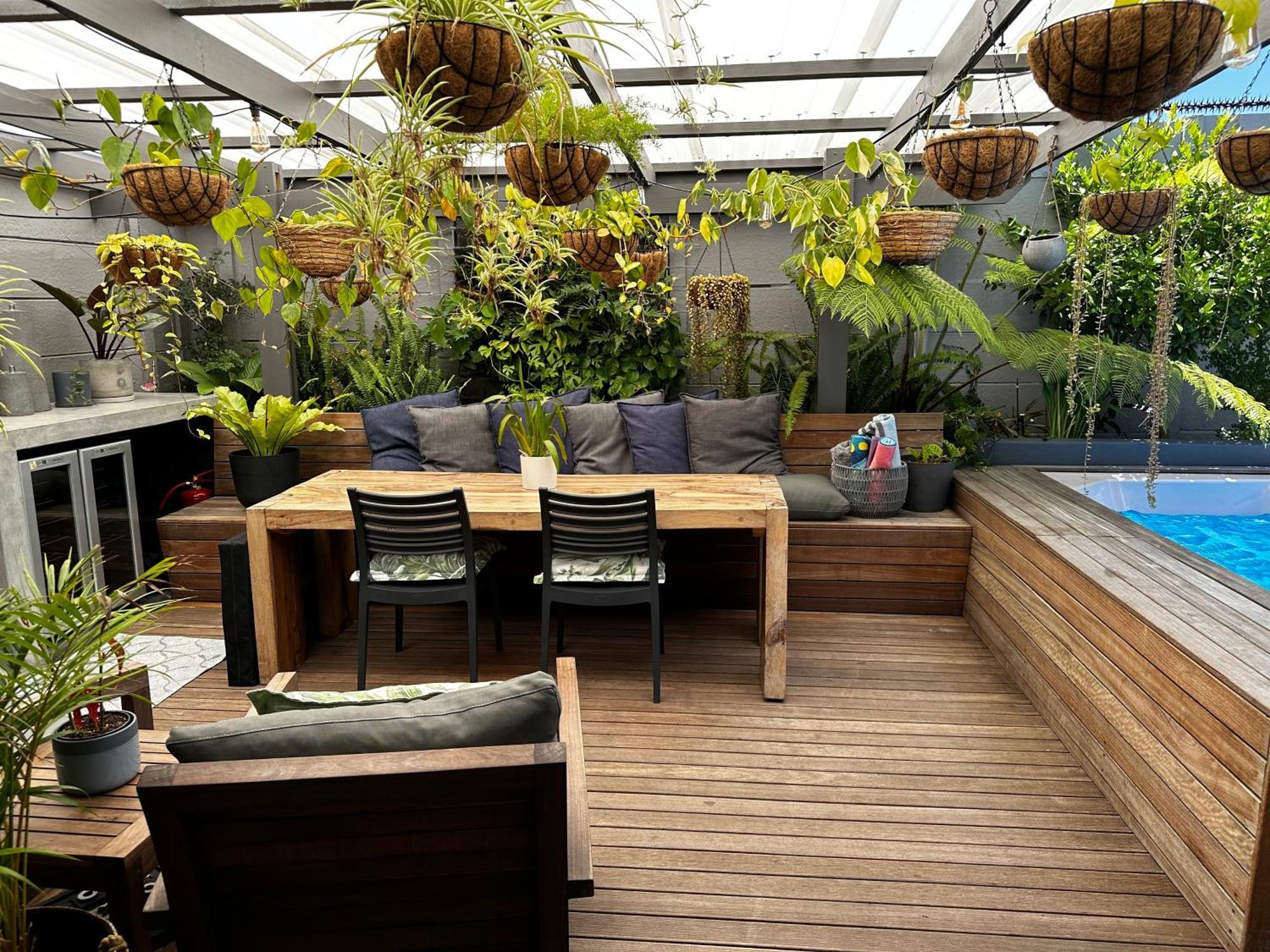 Ferienhaus Wood-fired Jacuzzi Family Escape! *